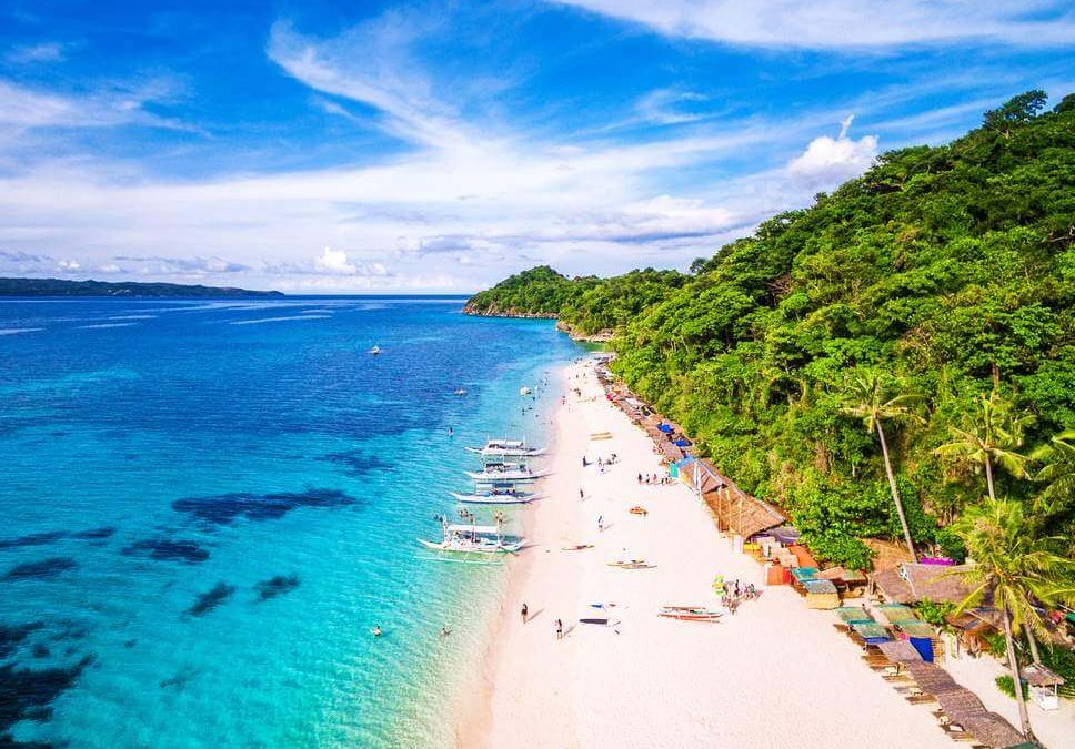 Boracay White Sand Beaches – Have Fun Under the Sun